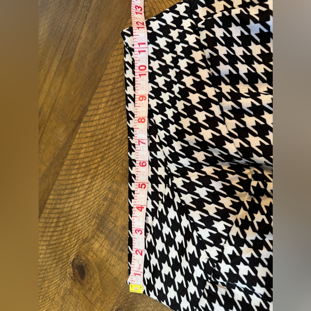 SHEIN Monochrome Houndstooth Cropped Pants NWOT - Picture 9 of 10